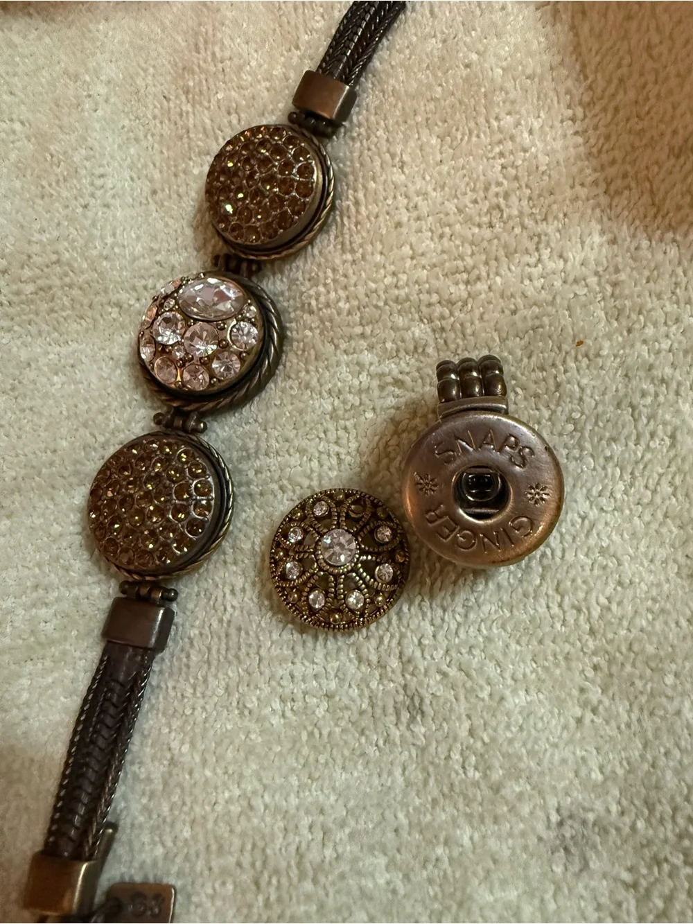 Ginger Snaps interchangeable Bracelet and ring set in Antique Gold